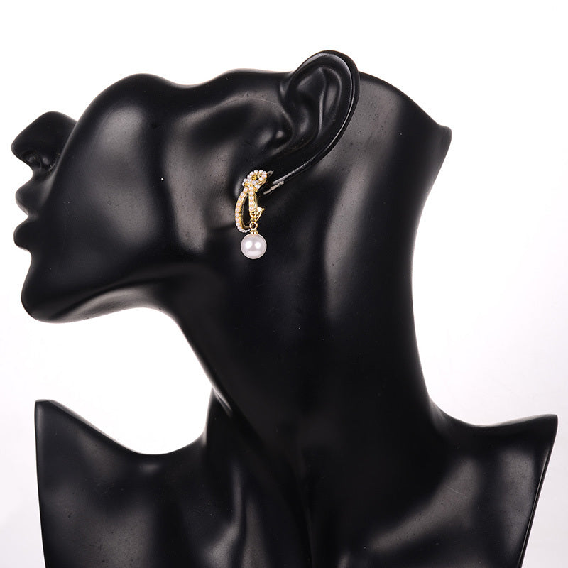 Pearly Gold Hoop Earrings